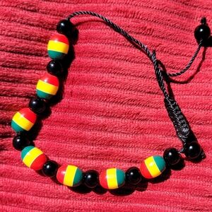 Vintage 80s Rastafarian resin beaded adjustable bracelet